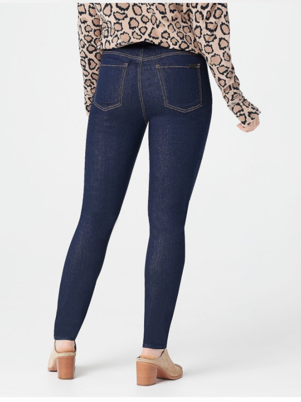 Women’s  Indigo Blue dark wash pull-on Jeans sz 8 NWT